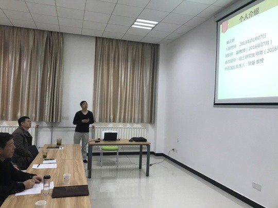 十大外围足球平台app组织新进教师进行首聘期满述职汇报
